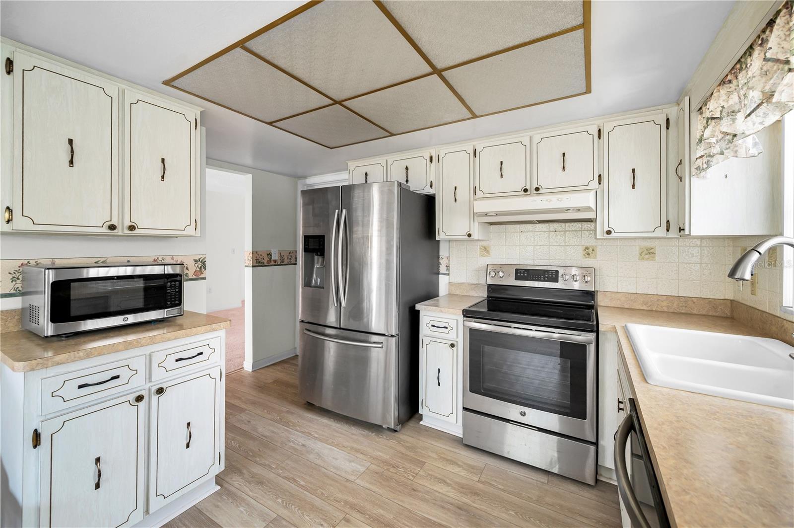 Image 12 of 64 For 5480 Orange Blossom Road N