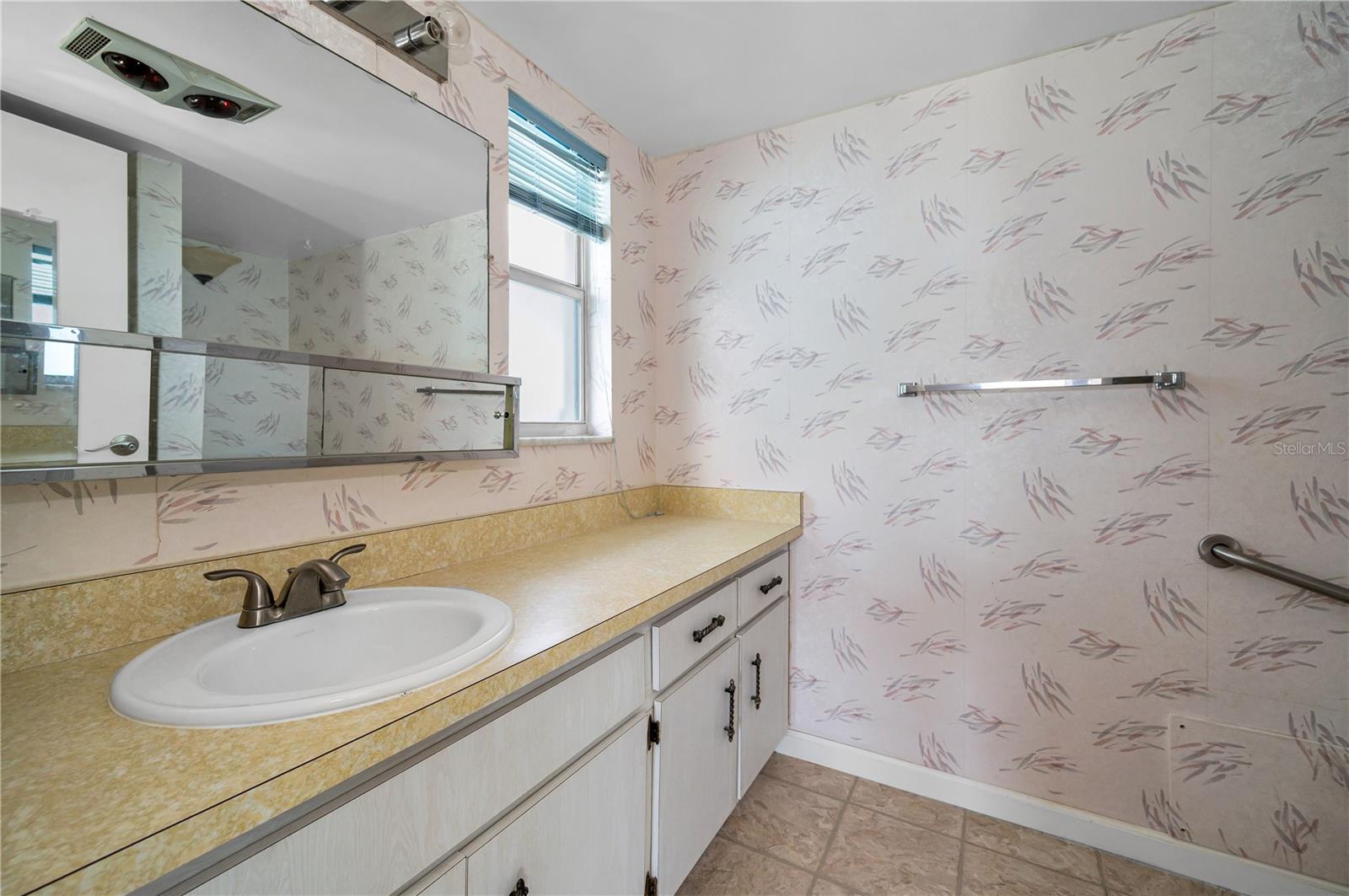 Image 21 of 64 For 5480 Orange Blossom Road N
