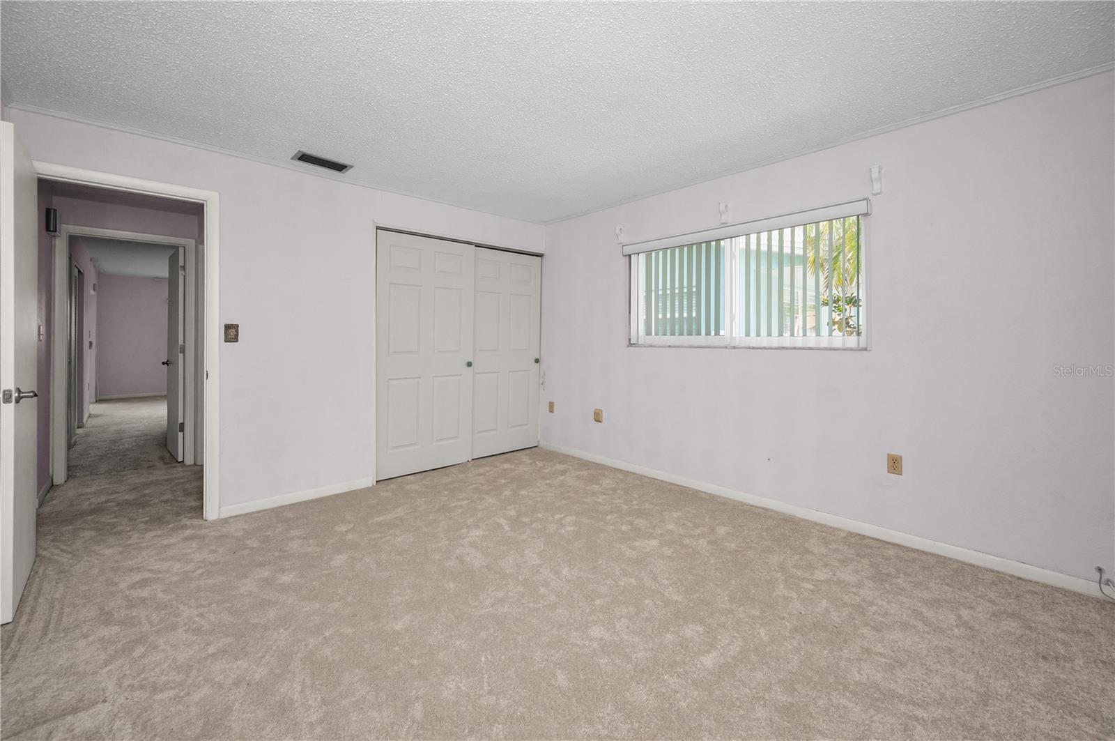 Image 23 of 64 For 5480 Orange Blossom Road N