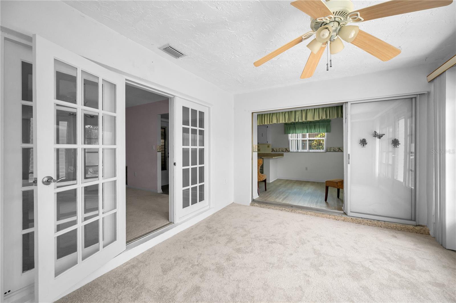 Image 26 of 64 For 5480 Orange Blossom Road N