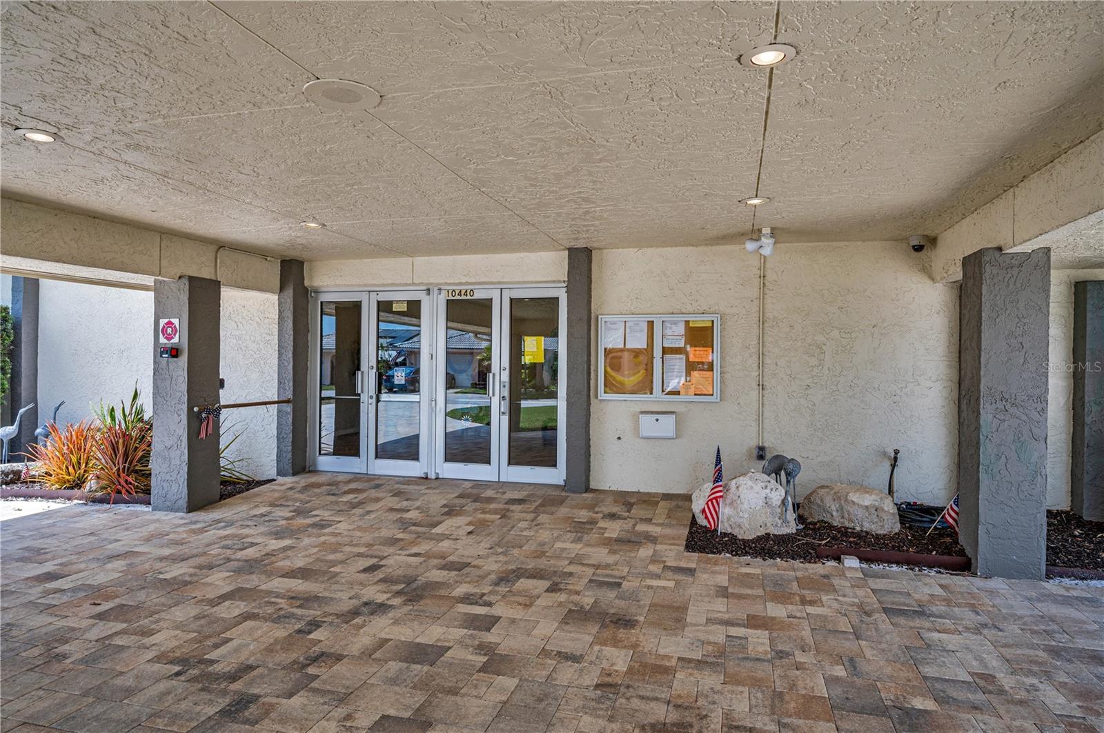 Image 36 of 64 For 5480 Orange Blossom Road N