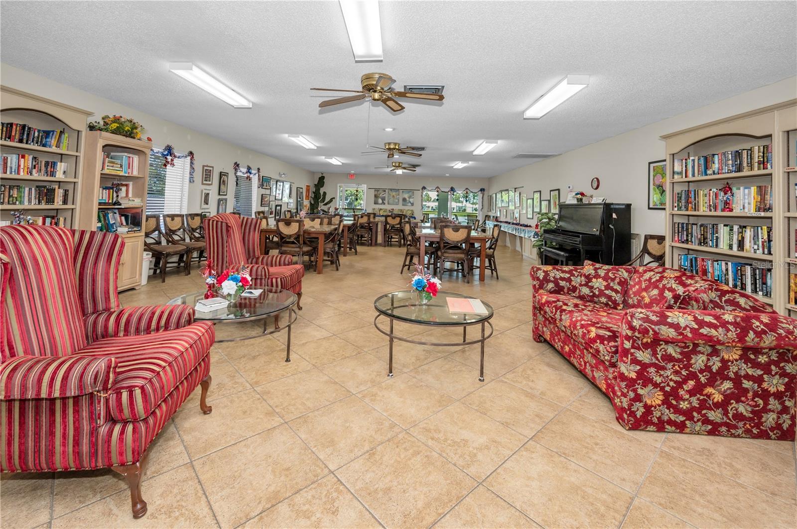 Image 44 of 64 For 5480 Orange Blossom Road N