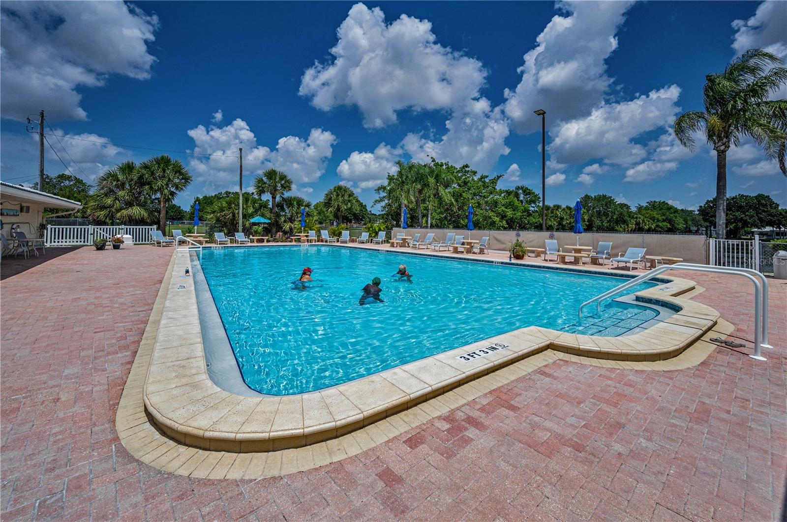 Image 50 of 64 For 5480 Orange Blossom Road N