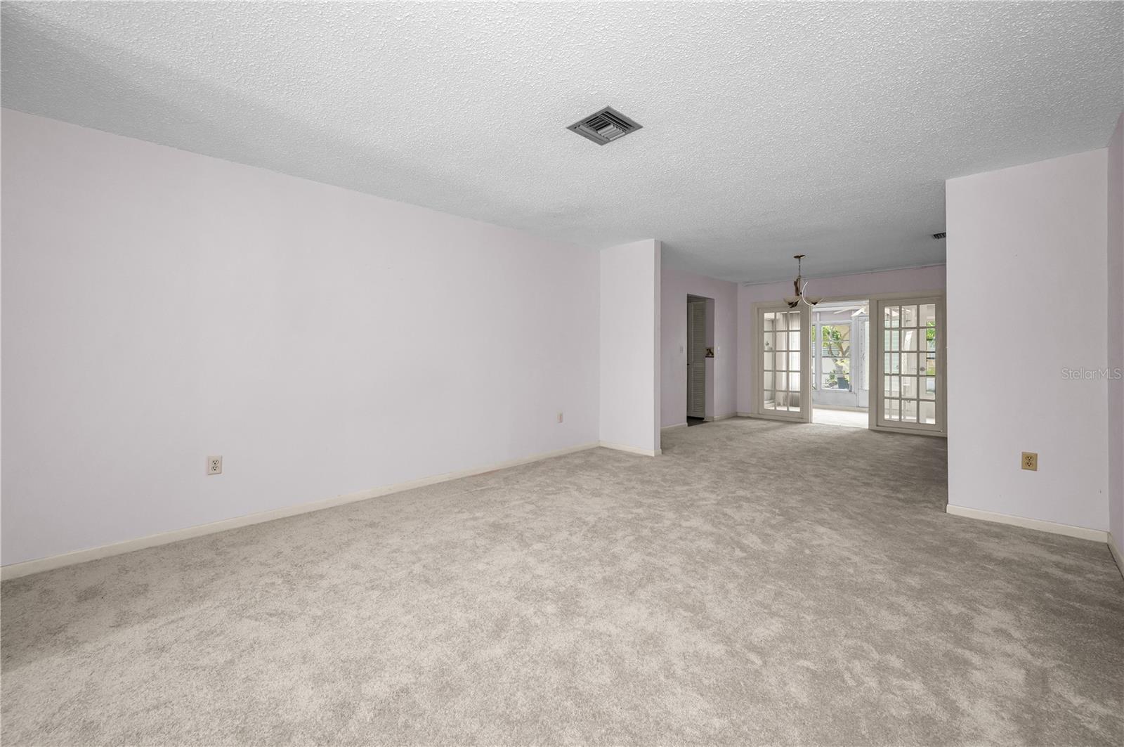 Image 6 of 64 For 5480 Orange Blossom Road N