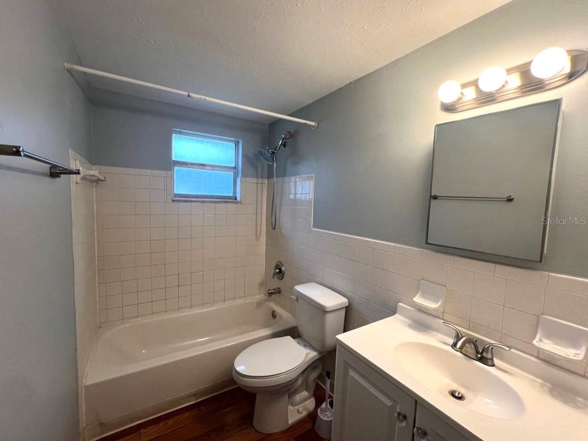 Image 11 of 14 For 9406 Eastfield Road