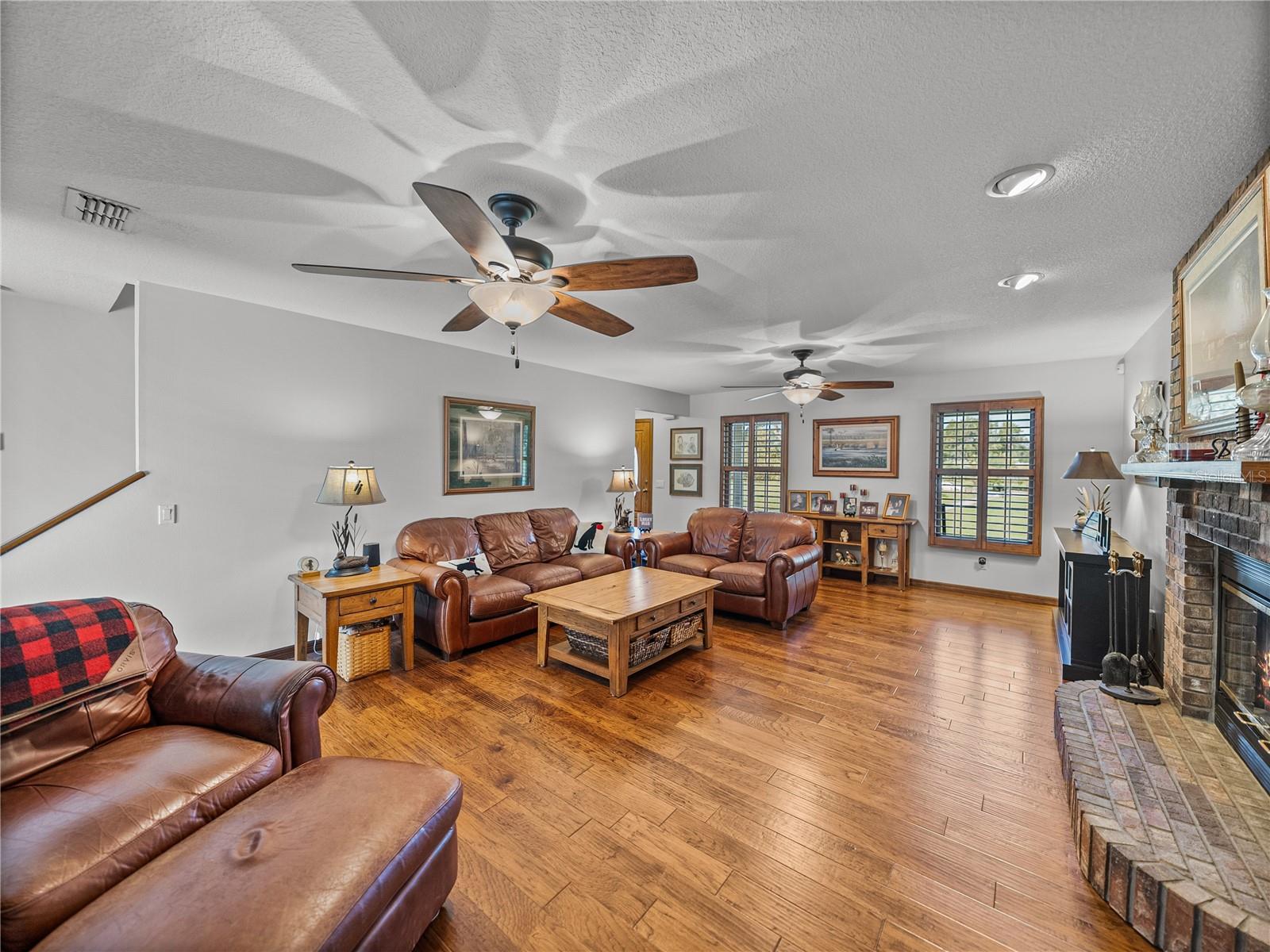 Image 18 of 81 For 16326 Kalli Way