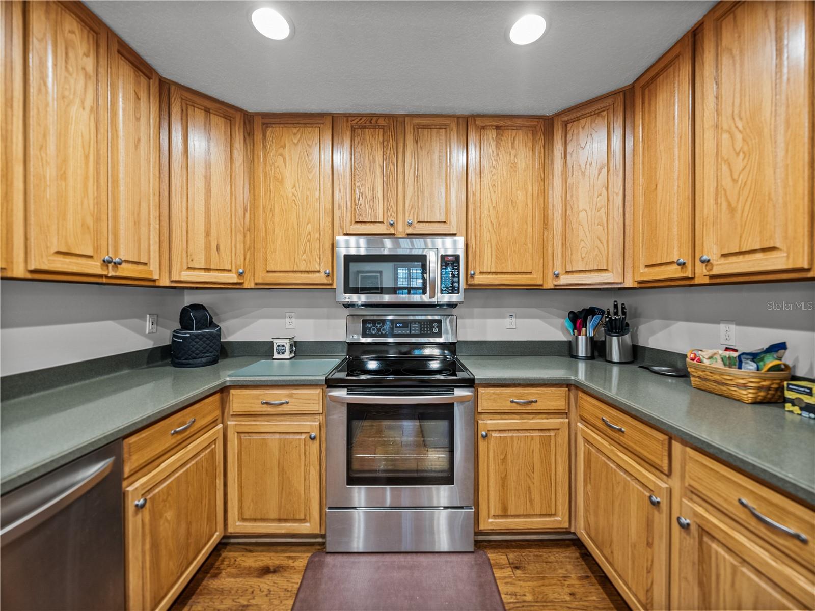 Image 24 of 81 For 16326 Kalli Way