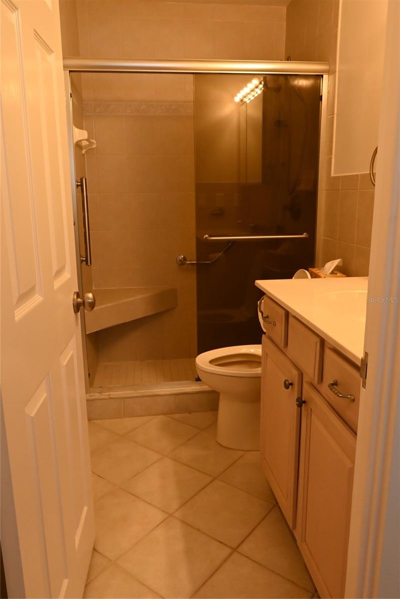 Image 16 of 21 For 1365 Snell Isle Boulevard Ne 2b