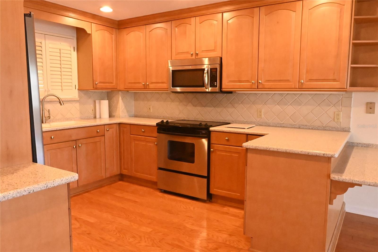 Image 7 of 21 For 1365 Snell Isle Boulevard Ne 2b