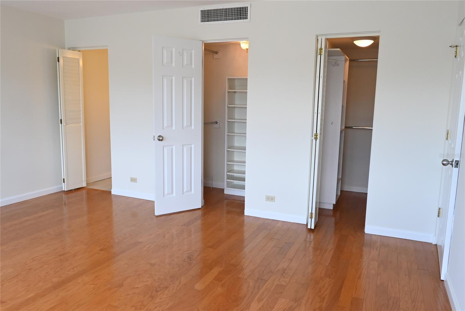Image 9 of 21 For 1365 Snell Isle Boulevard Ne 2b