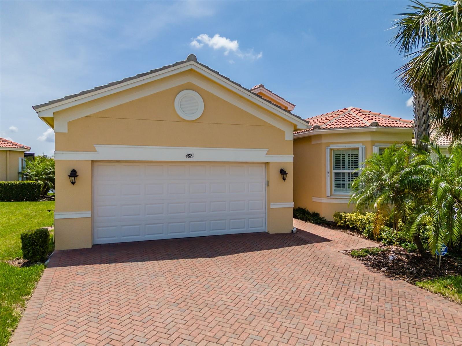 Image 3 of 92 For 4821 Grand Banks Drive
