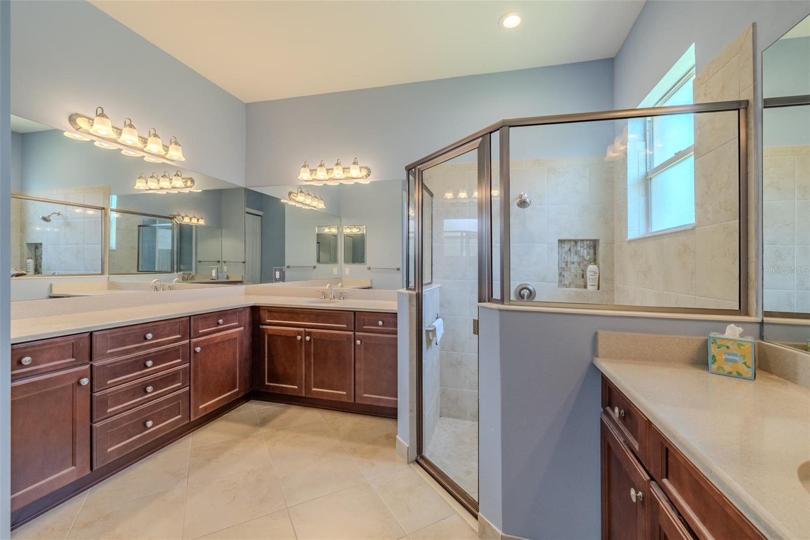 Image 43 of 92 For 4821 Grand Banks Drive