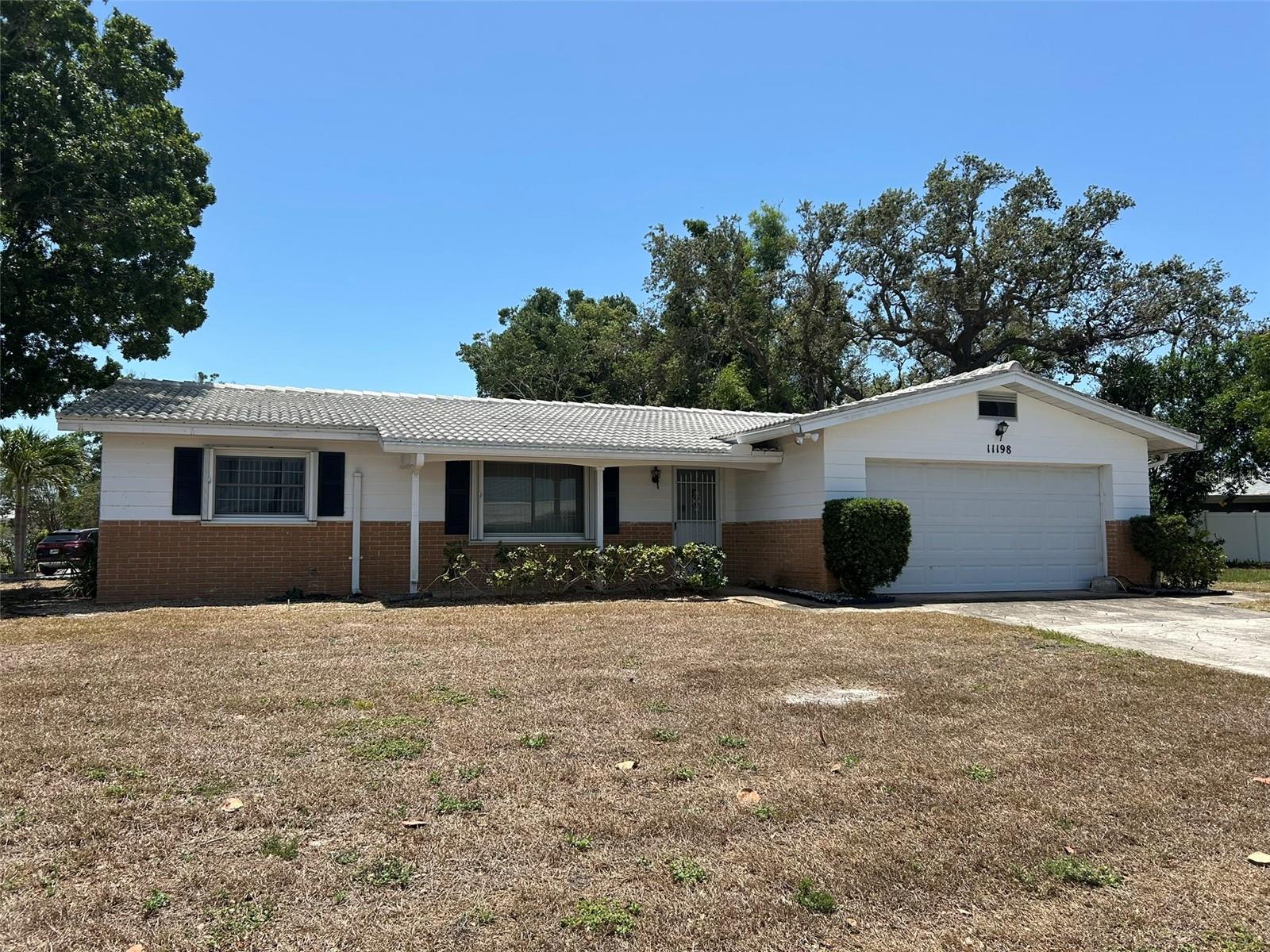 Listing Details for 11198 58th Avenue, SEMINOLE, FL 33772
