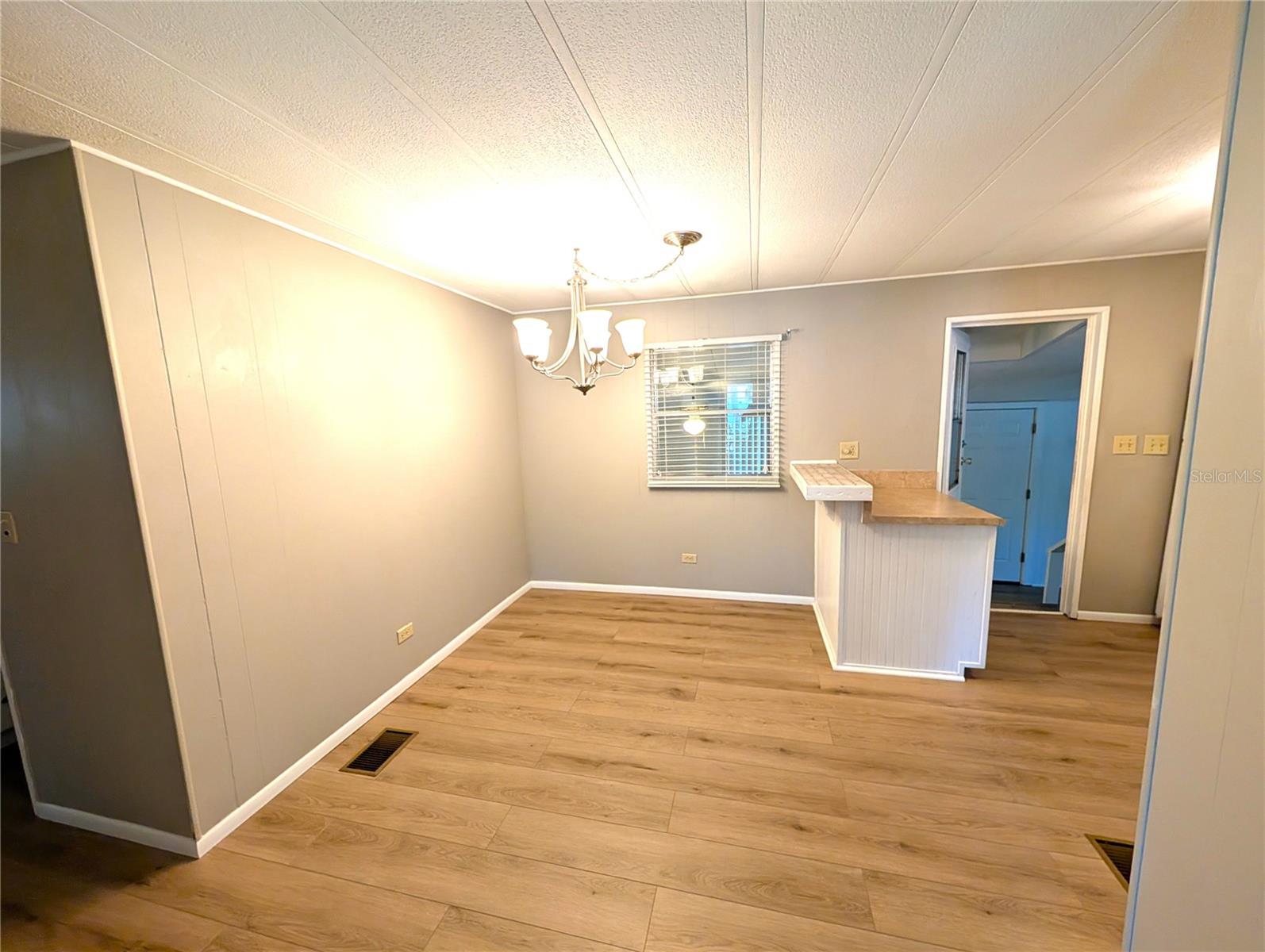 Image 15 of 37 For 12596 143rd Street