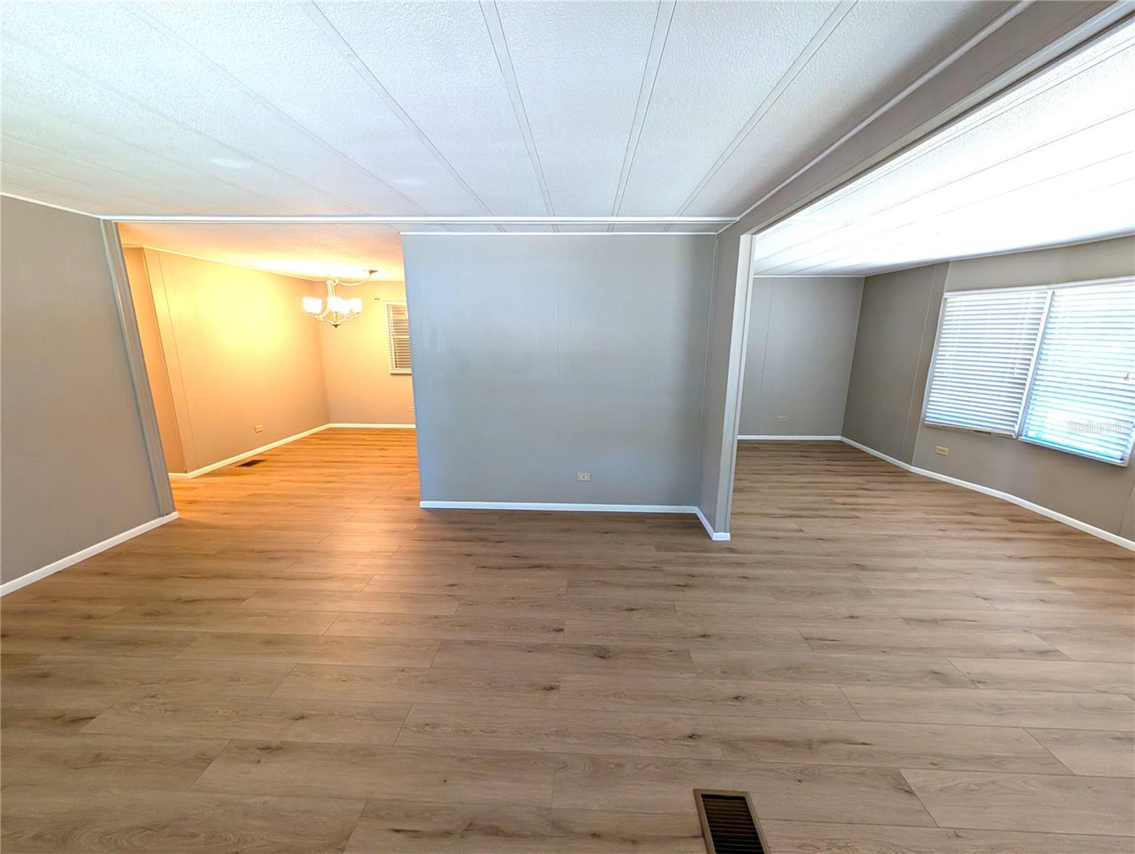 Image 18 of 37 For 12596 143rd Street
