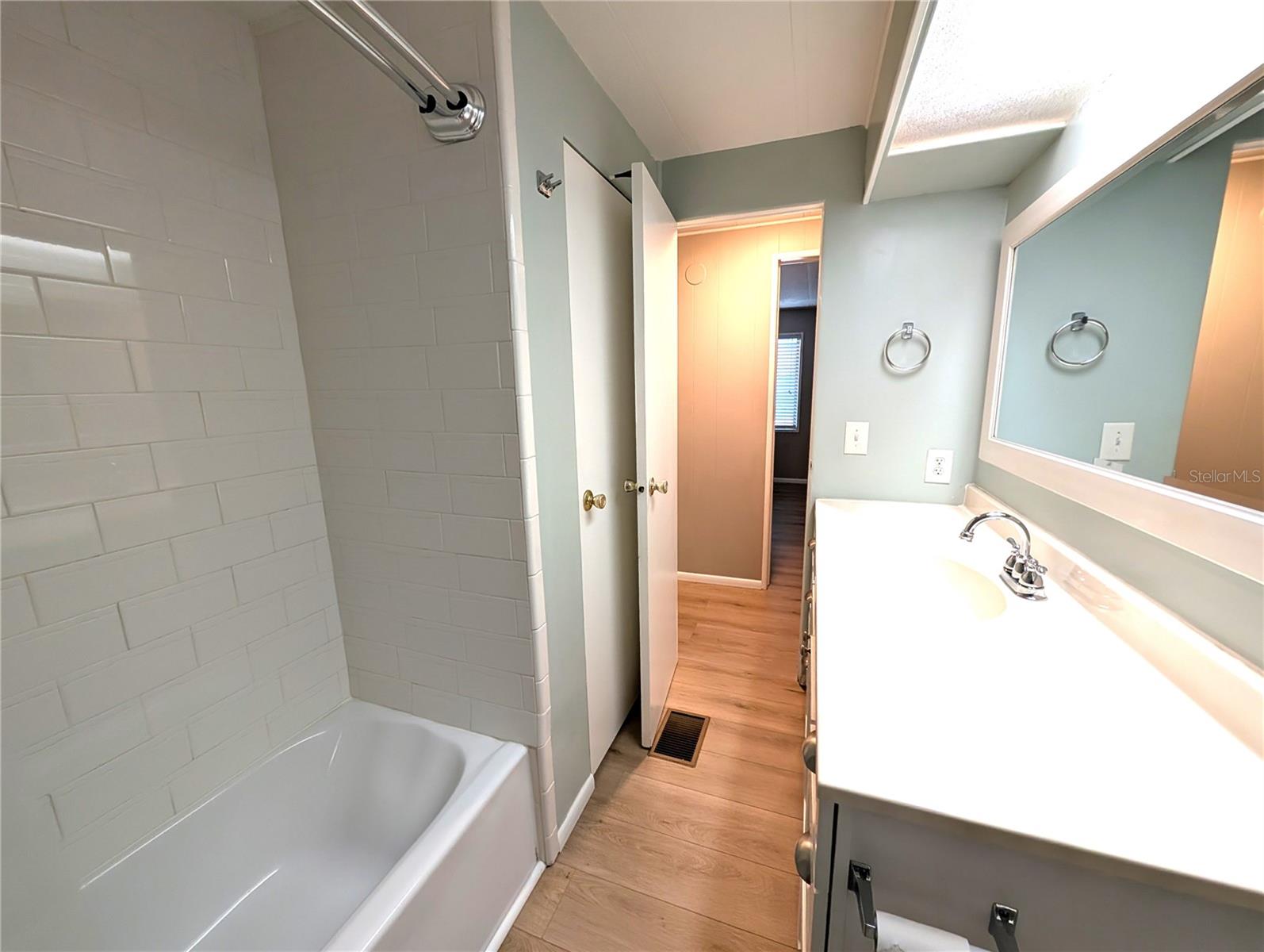Image 21 of 37 For 12596 143rd Street