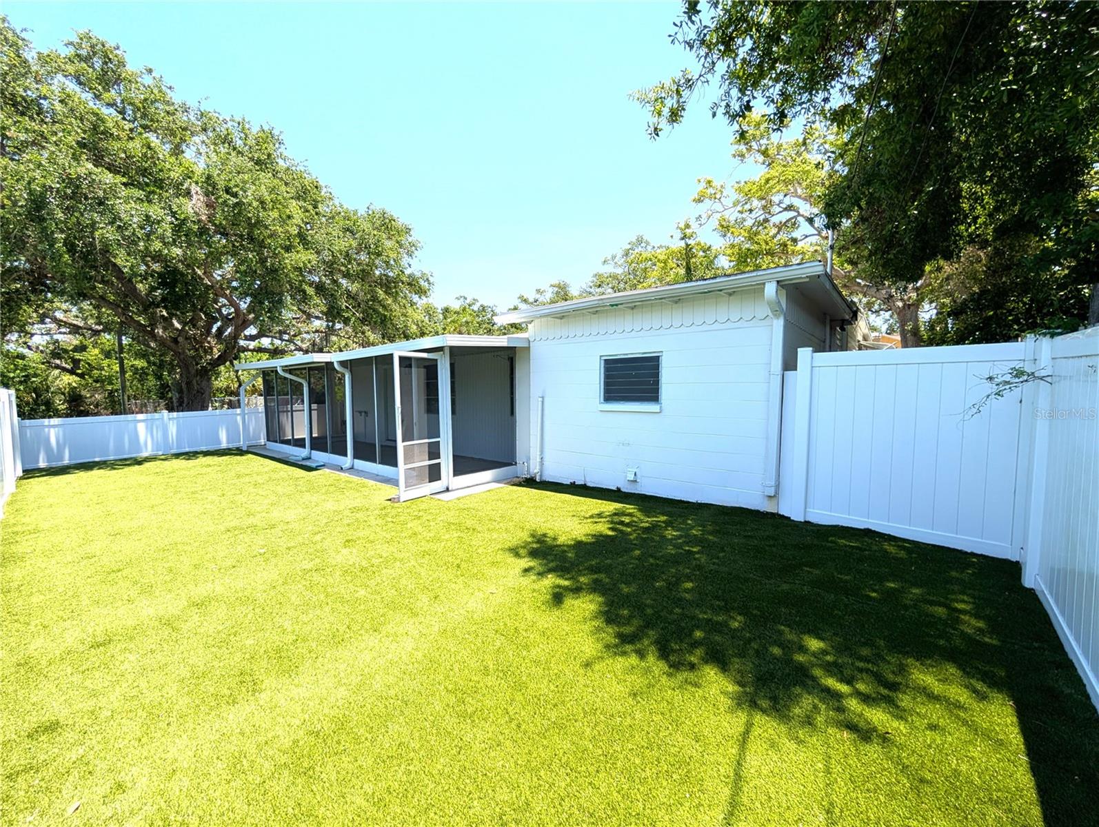 Image 4 of 37 For 12596 143rd Street