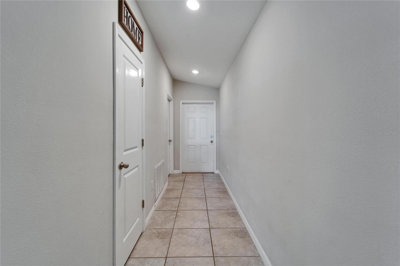 Image 14 of 56 For 11121 Hudson Hills Lane