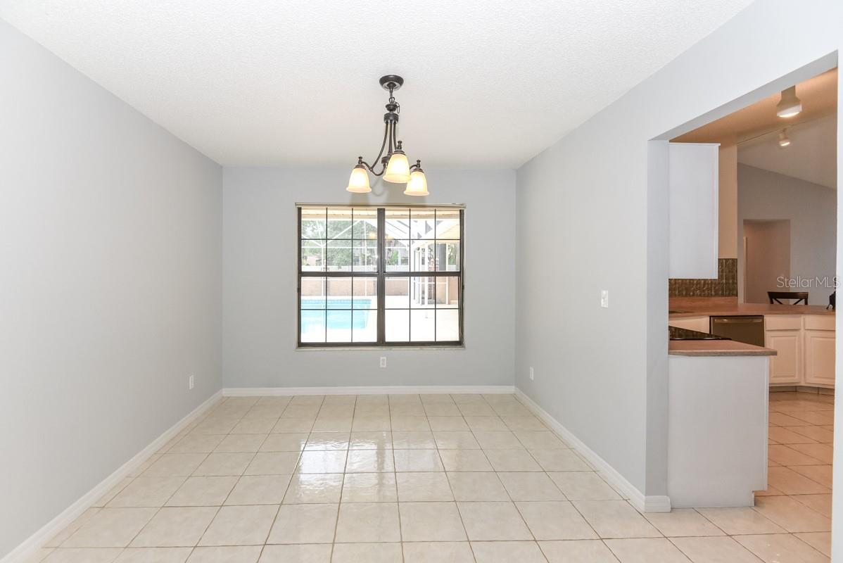 Image 12 of 40 For 24 Lake Vista Way