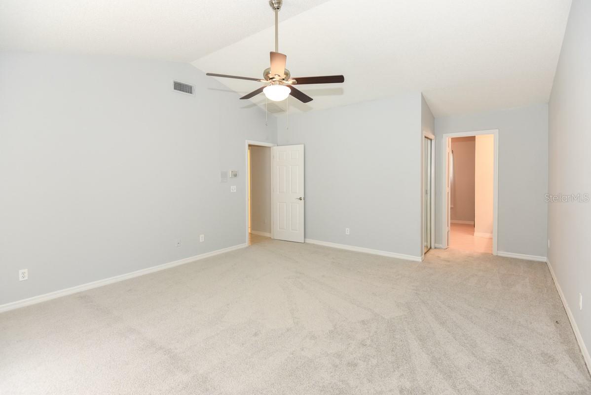 Image 20 of 40 For 24 Lake Vista Way