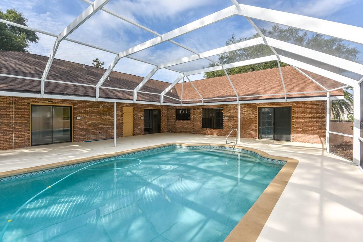 Image 33 of 40 For 24 Lake Vista Way