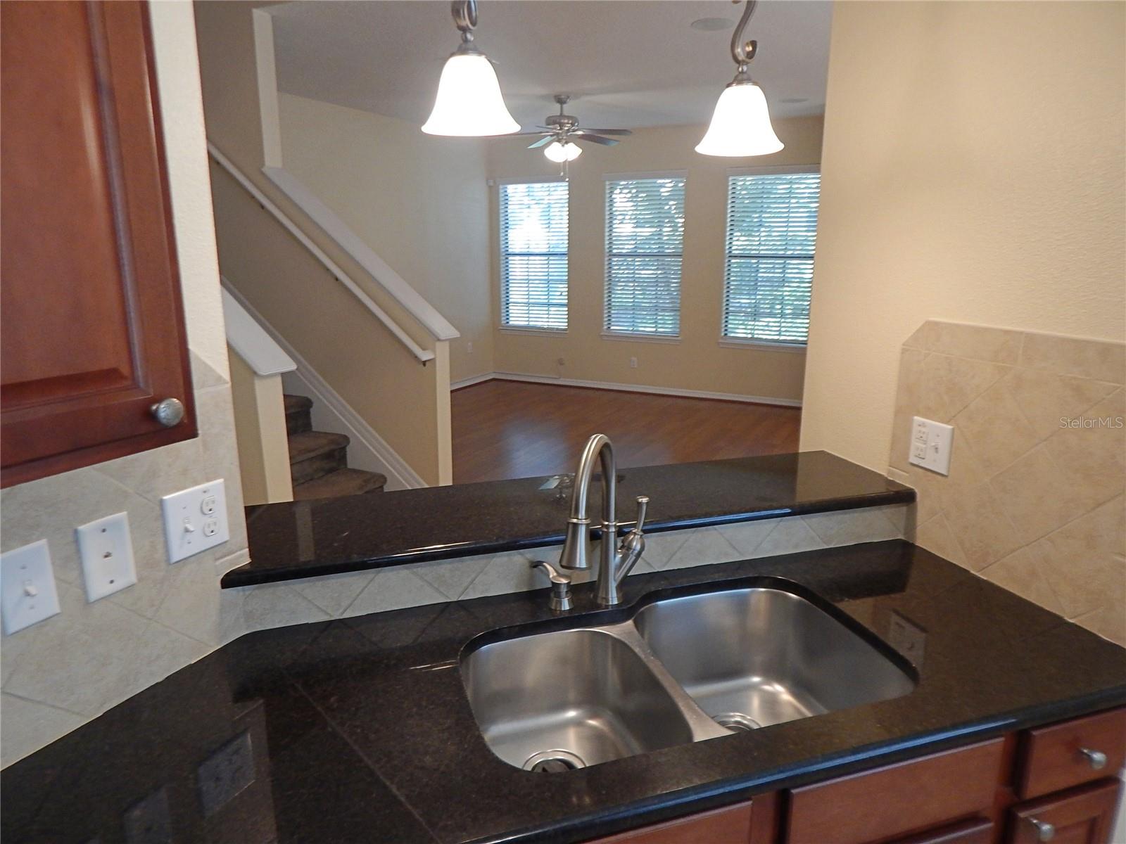 Image 10 of 34 For 16618 Kingletside Court