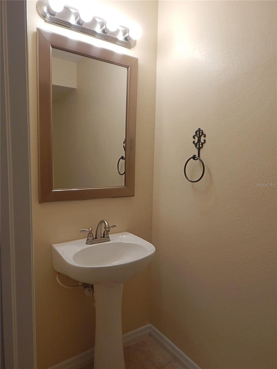 Image 12 of 34 For 16618 Kingletside Court