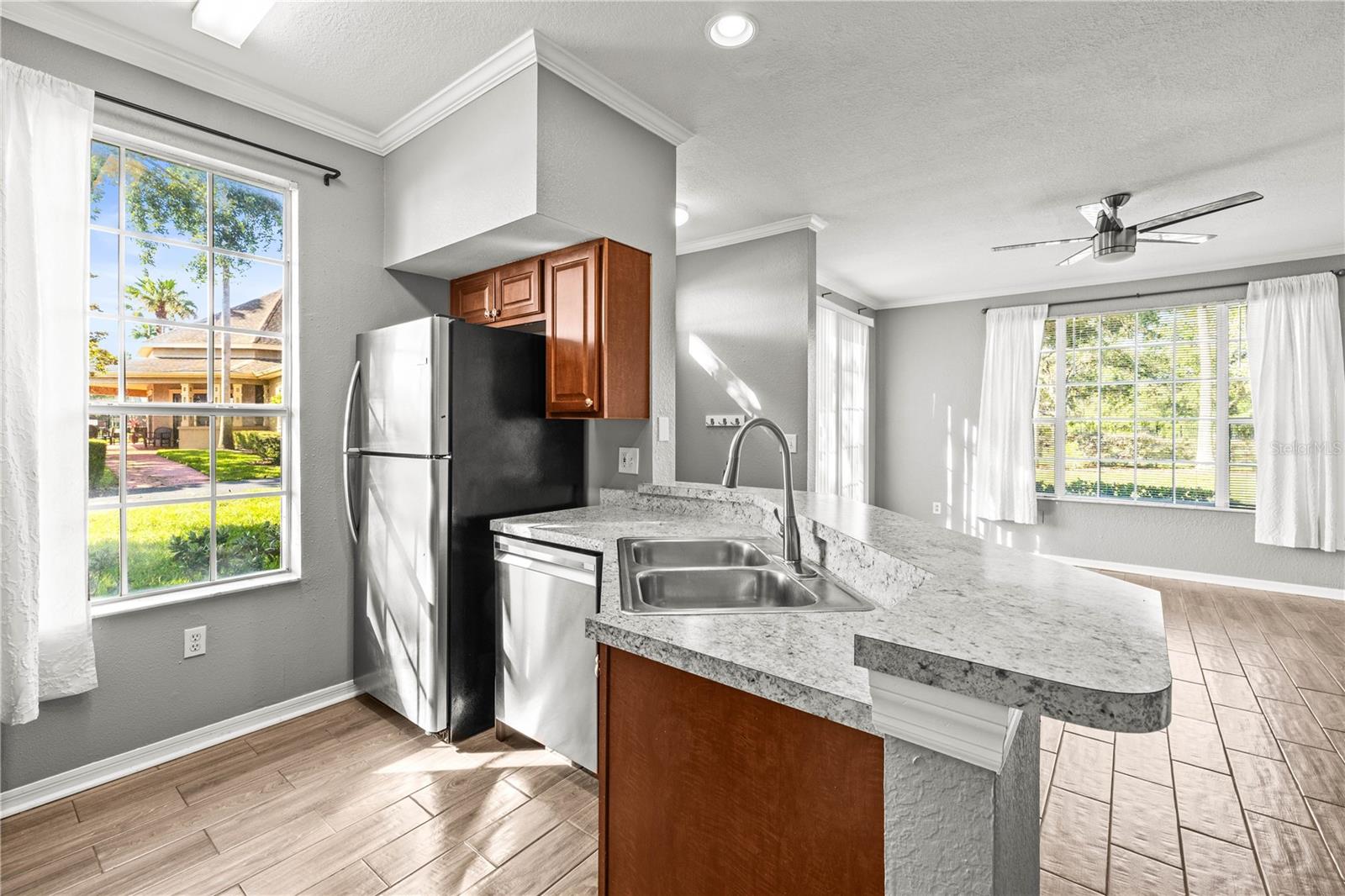 Image 10 of 30 For 9416 Lake Chase Island Way 9416