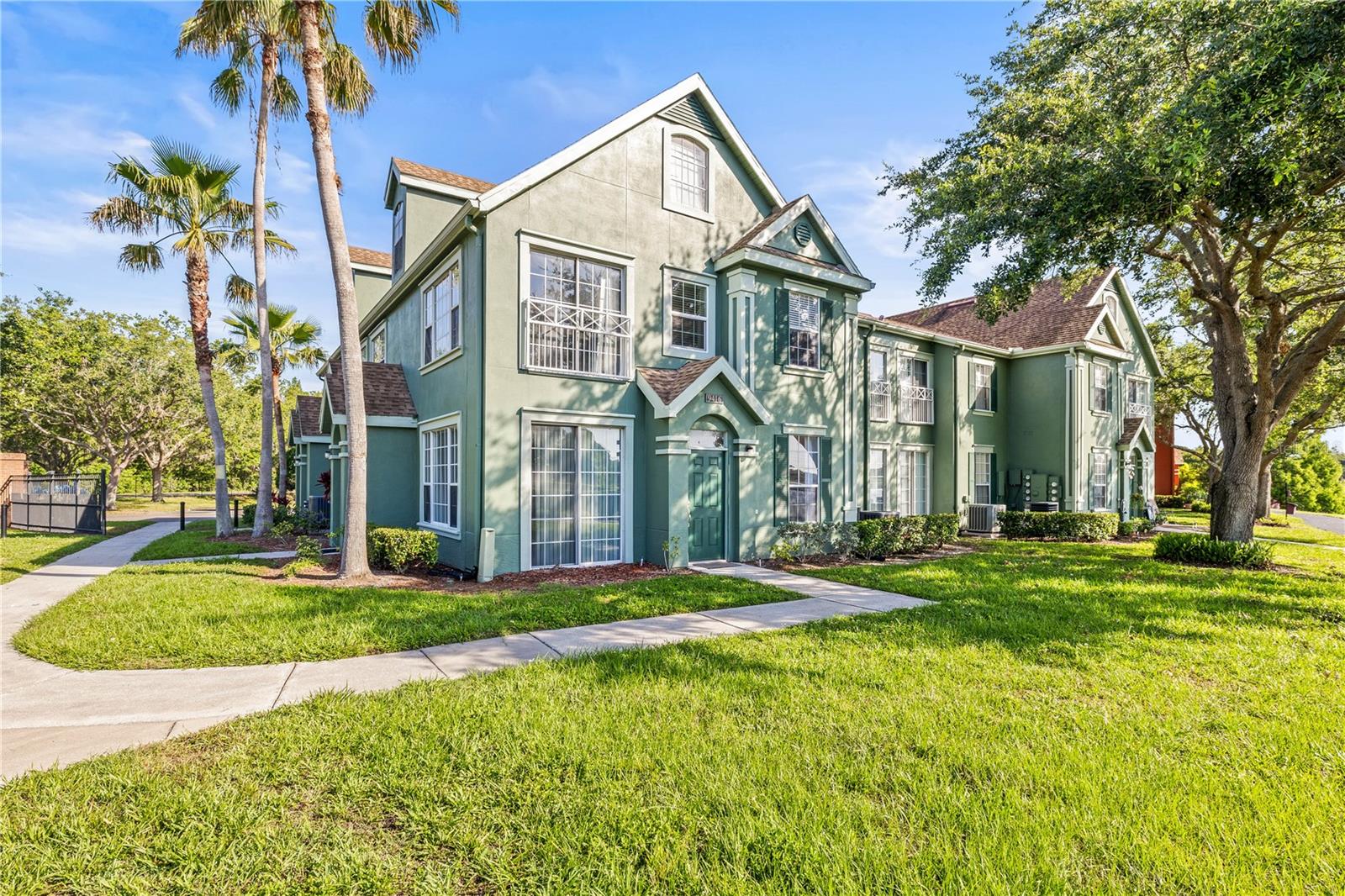 Image 4 of 30 For 9416 Lake Chase Island Way 9416