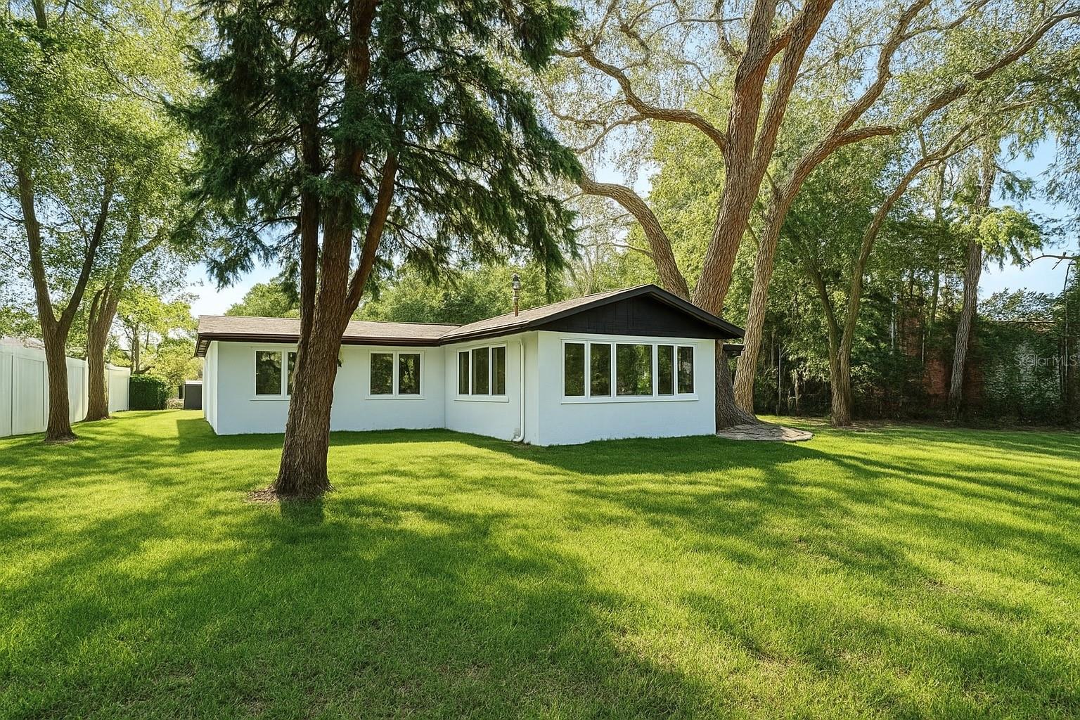 Image 18 of 19 For 10406 Boulevard