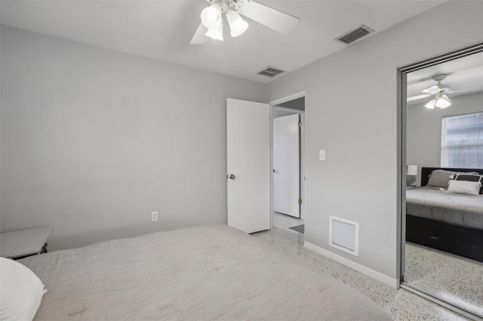 Image 26 of 35 For 6149 37th Avenue N