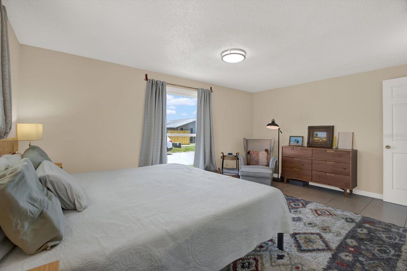 Image 11 of 24 For 8708 Albion Court