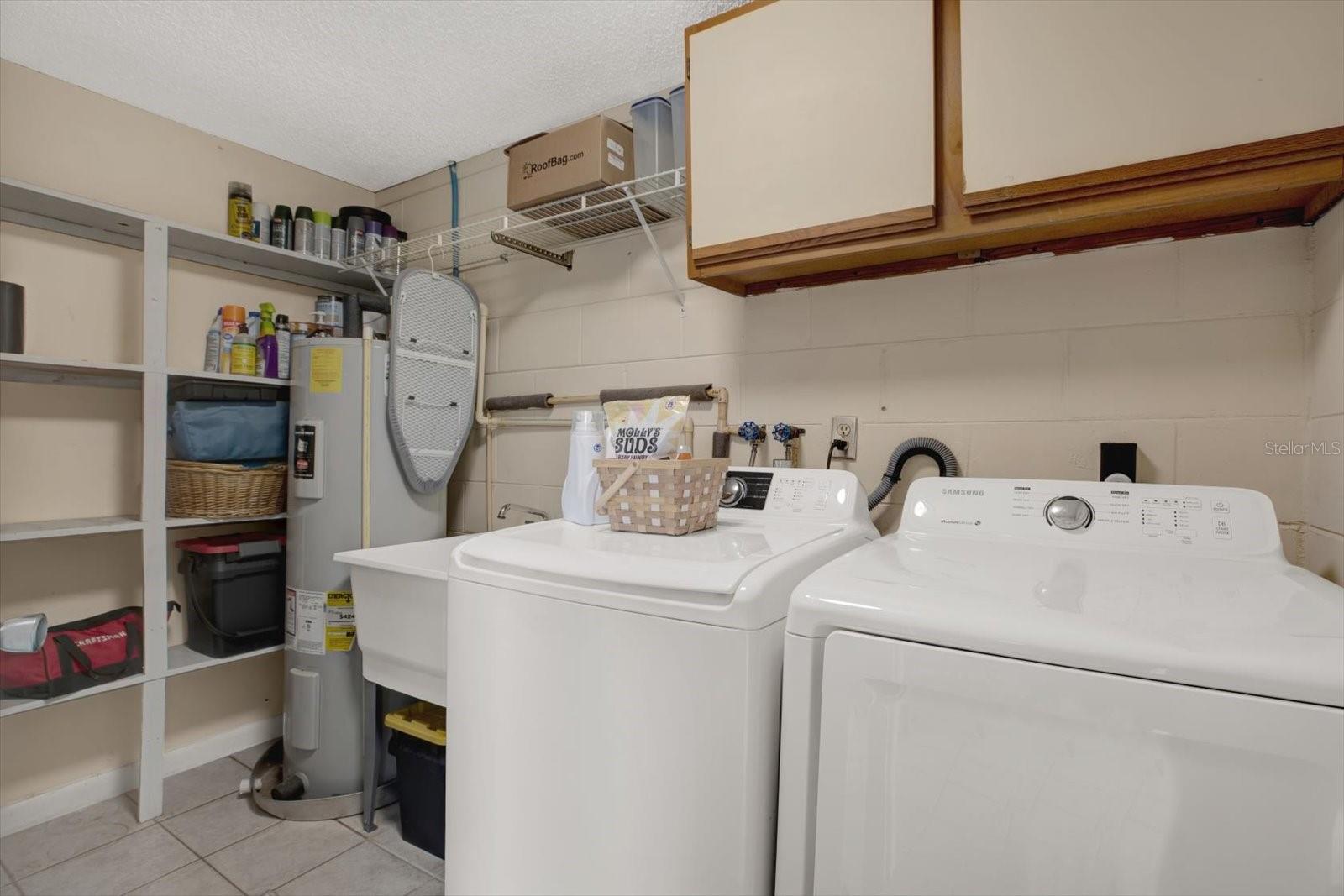 Image 19 of 24 For 8708 Albion Court