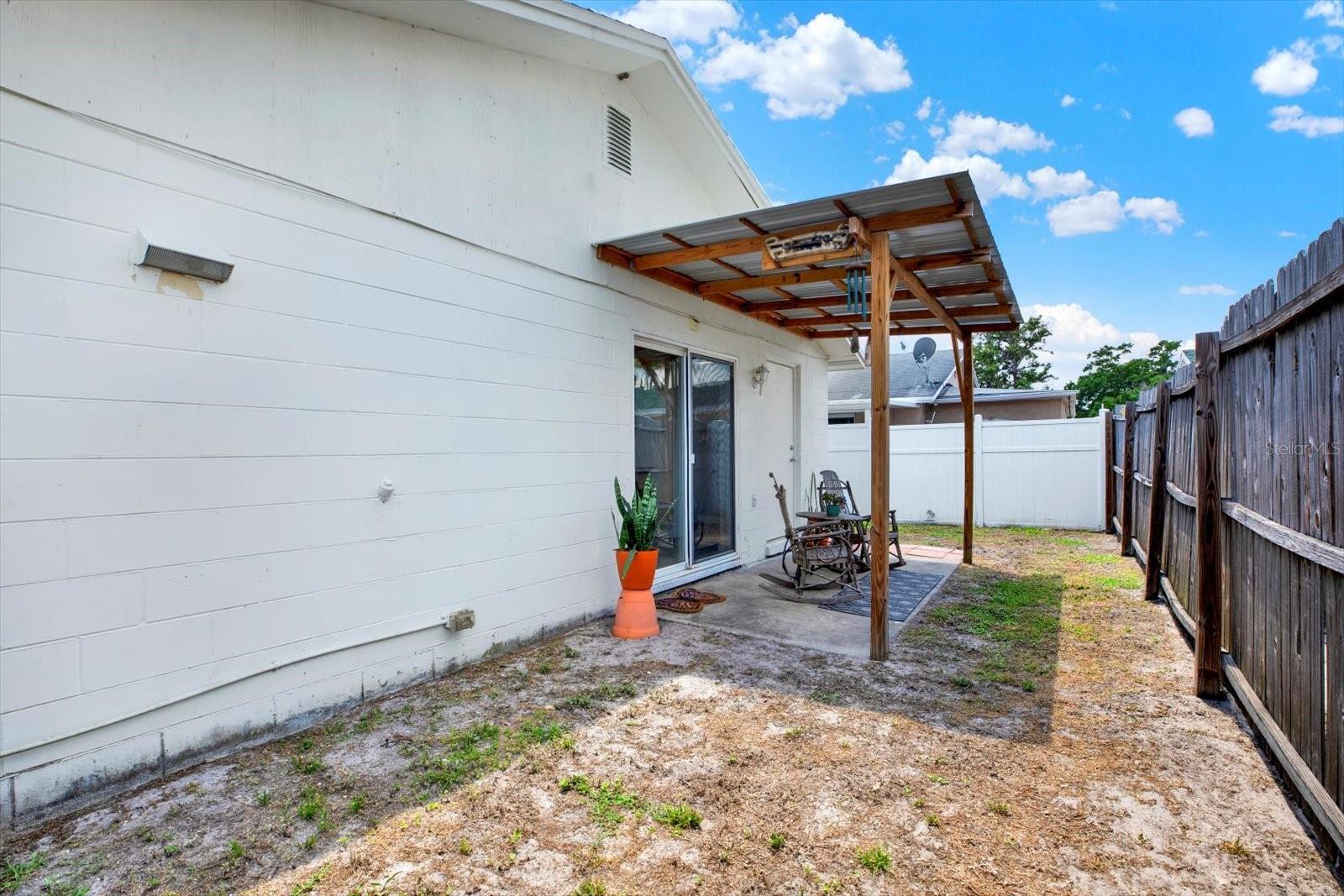 Image 20 of 24 For 8708 Albion Court