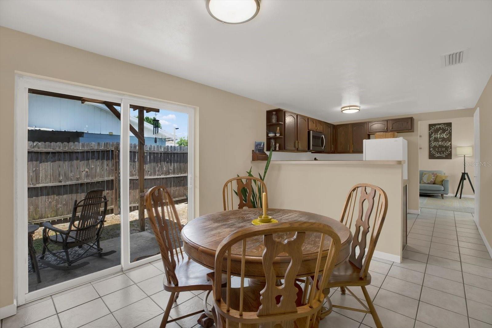 Image 8 of 24 For 8708 Albion Court