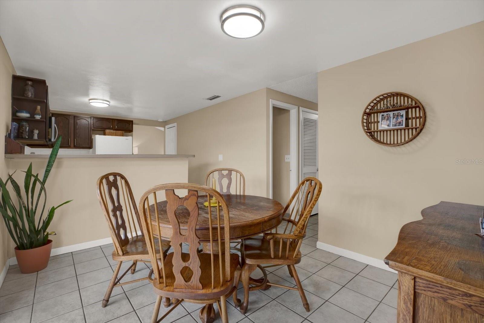 Image 9 of 24 For 8708 Albion Court