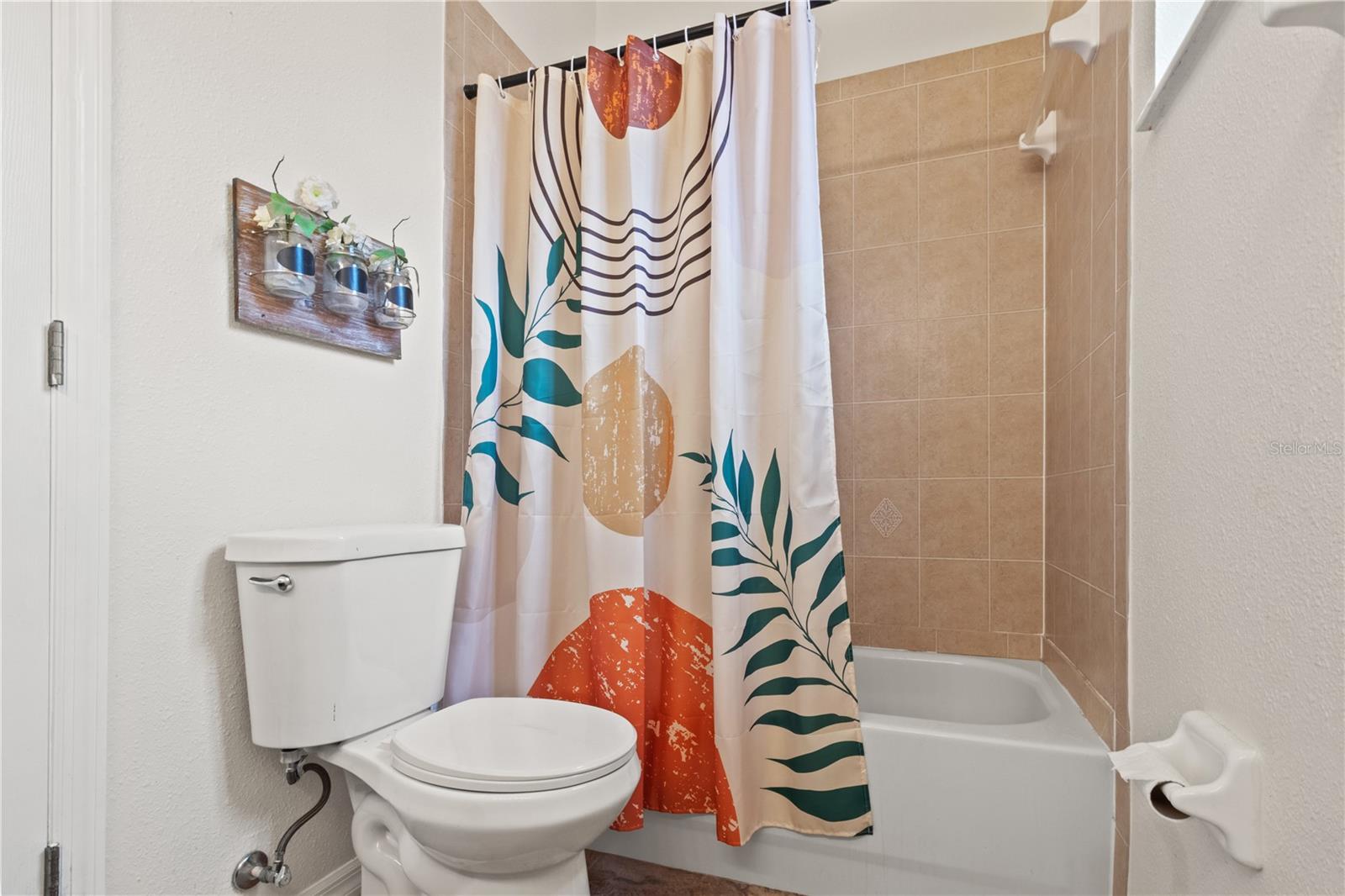Listing photo id 16 for 10109 Shooting Star Court