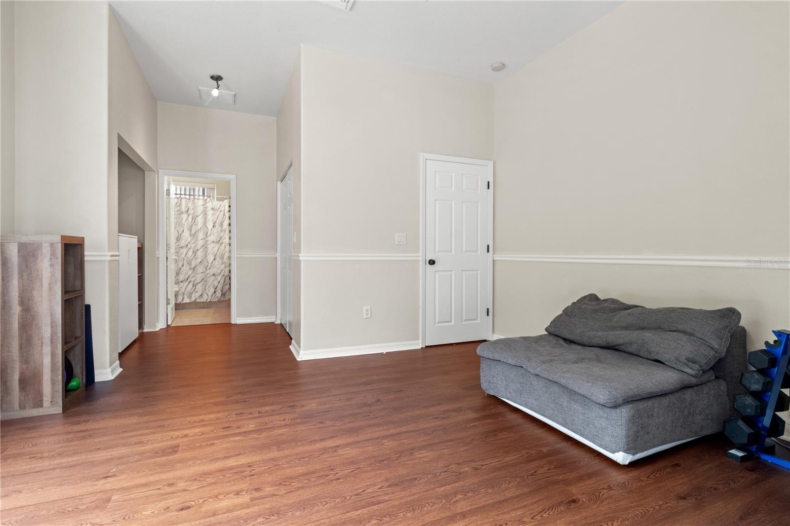 Listing photo id 19 for 10109 Shooting Star Court