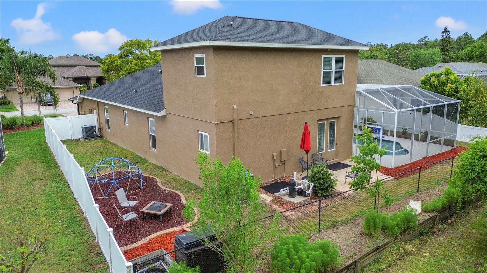 Listing photo id 24 for 10109 Shooting Star Court