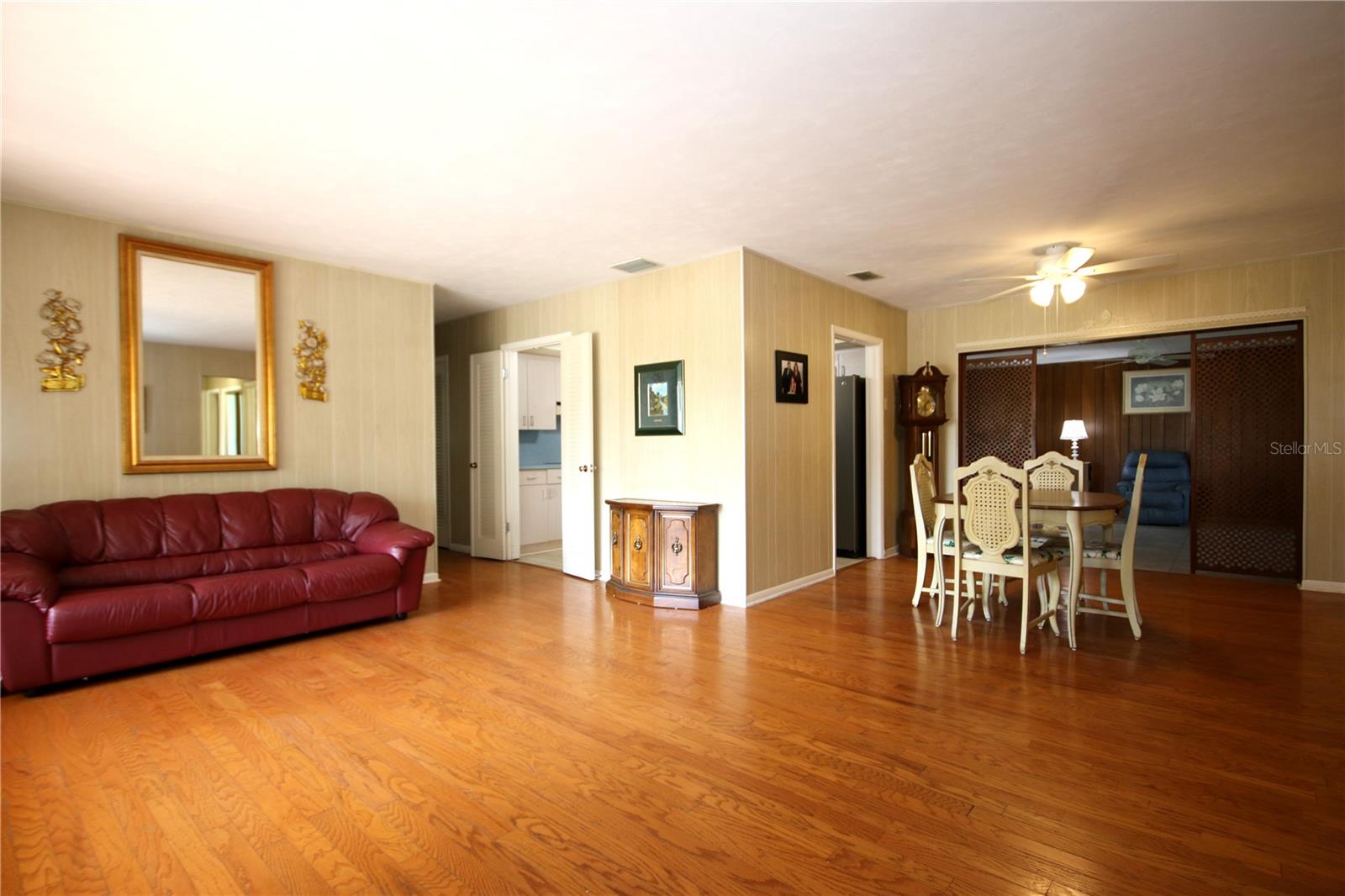 Image 4 of 27 For 1444 Eastfield Drive