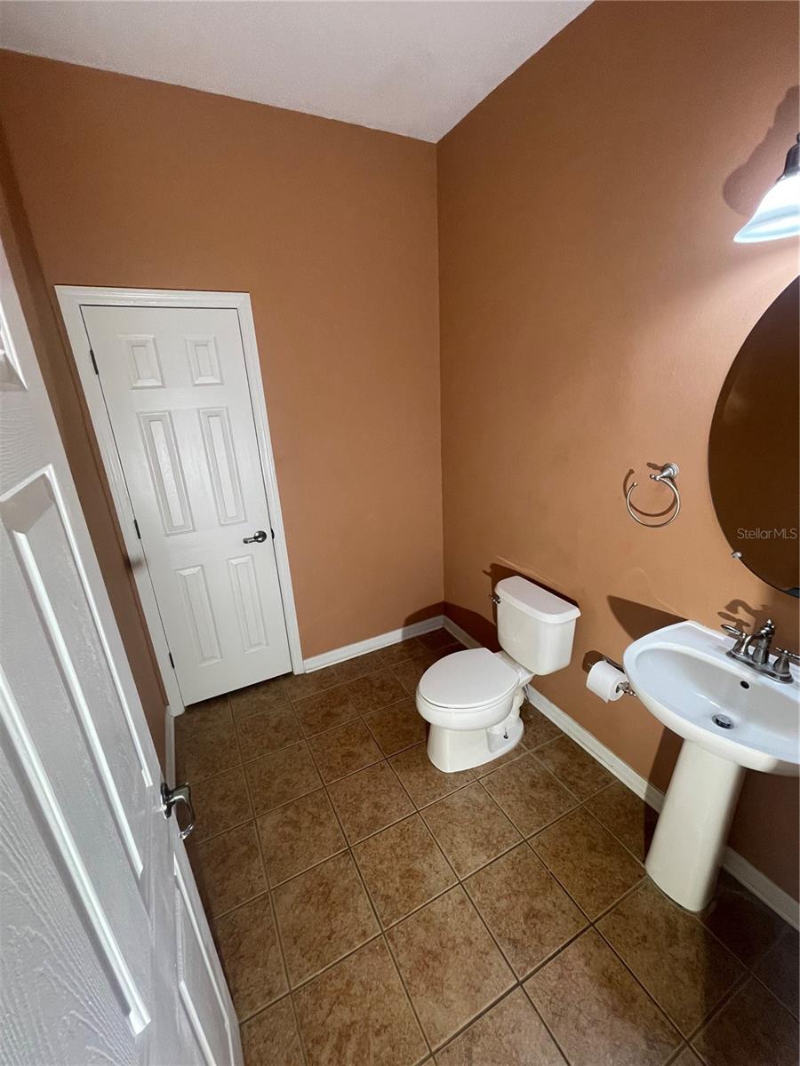 Image 12 of 26 For 9126 Lantern Oak Way