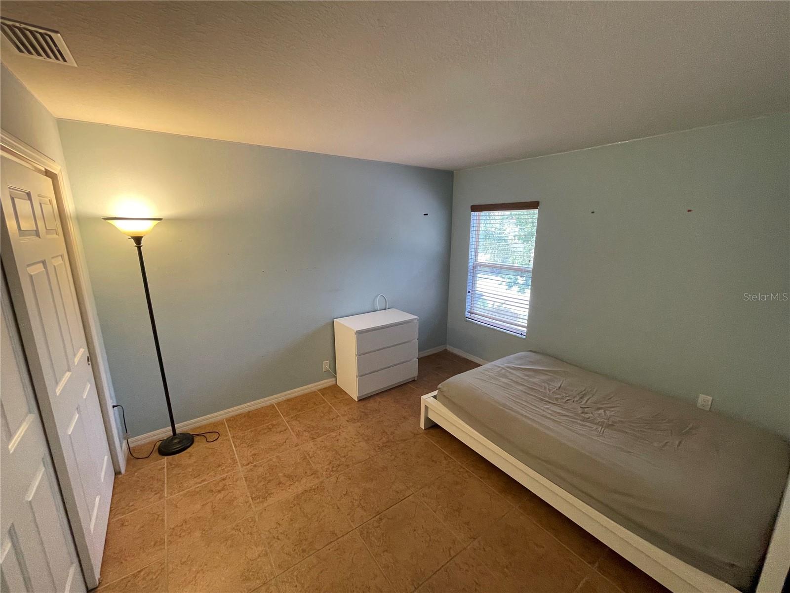 Image 18 of 26 For 9126 Lantern Oak Way