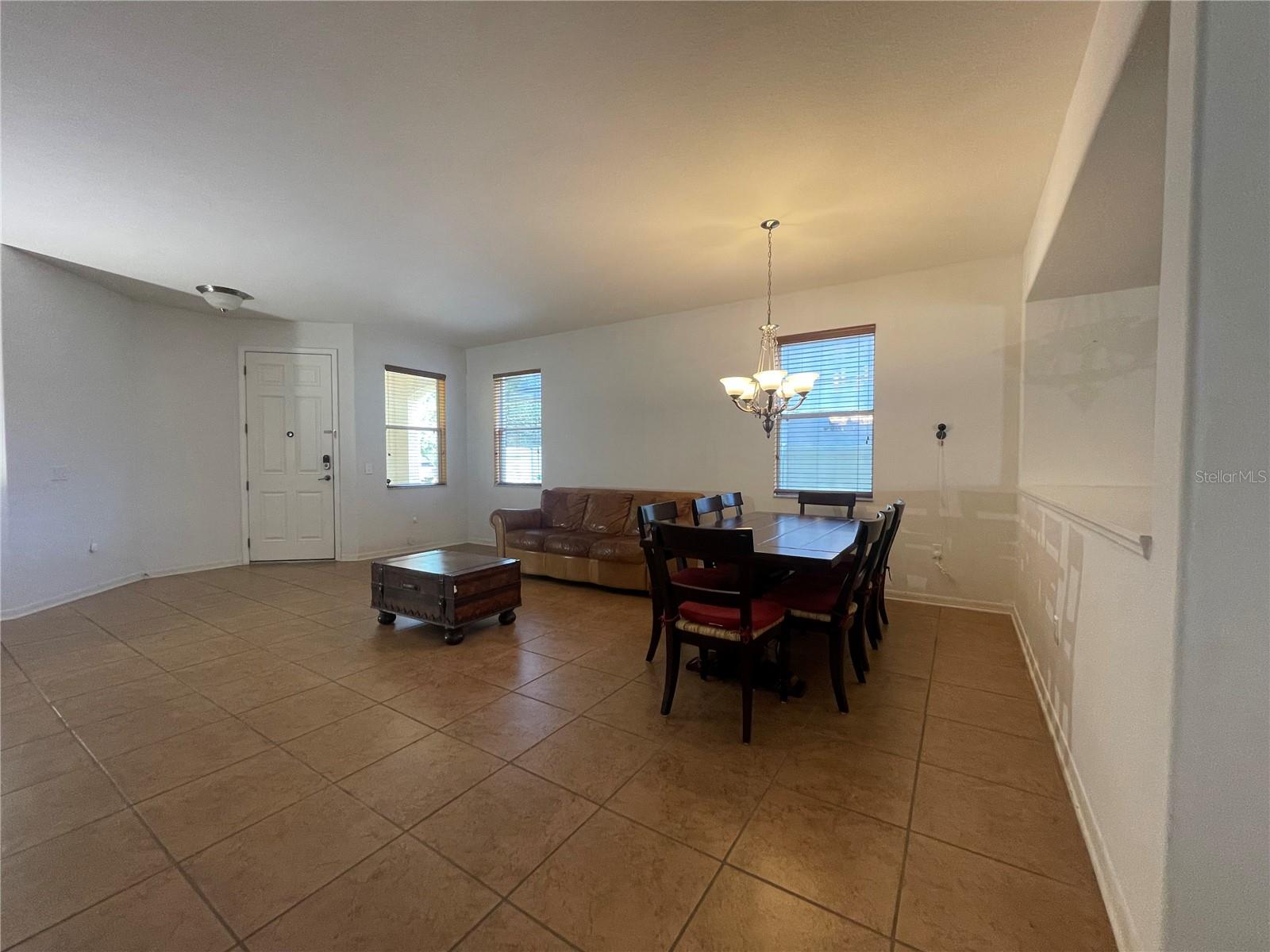 Image 6 of 26 For 9126 Lantern Oak Way