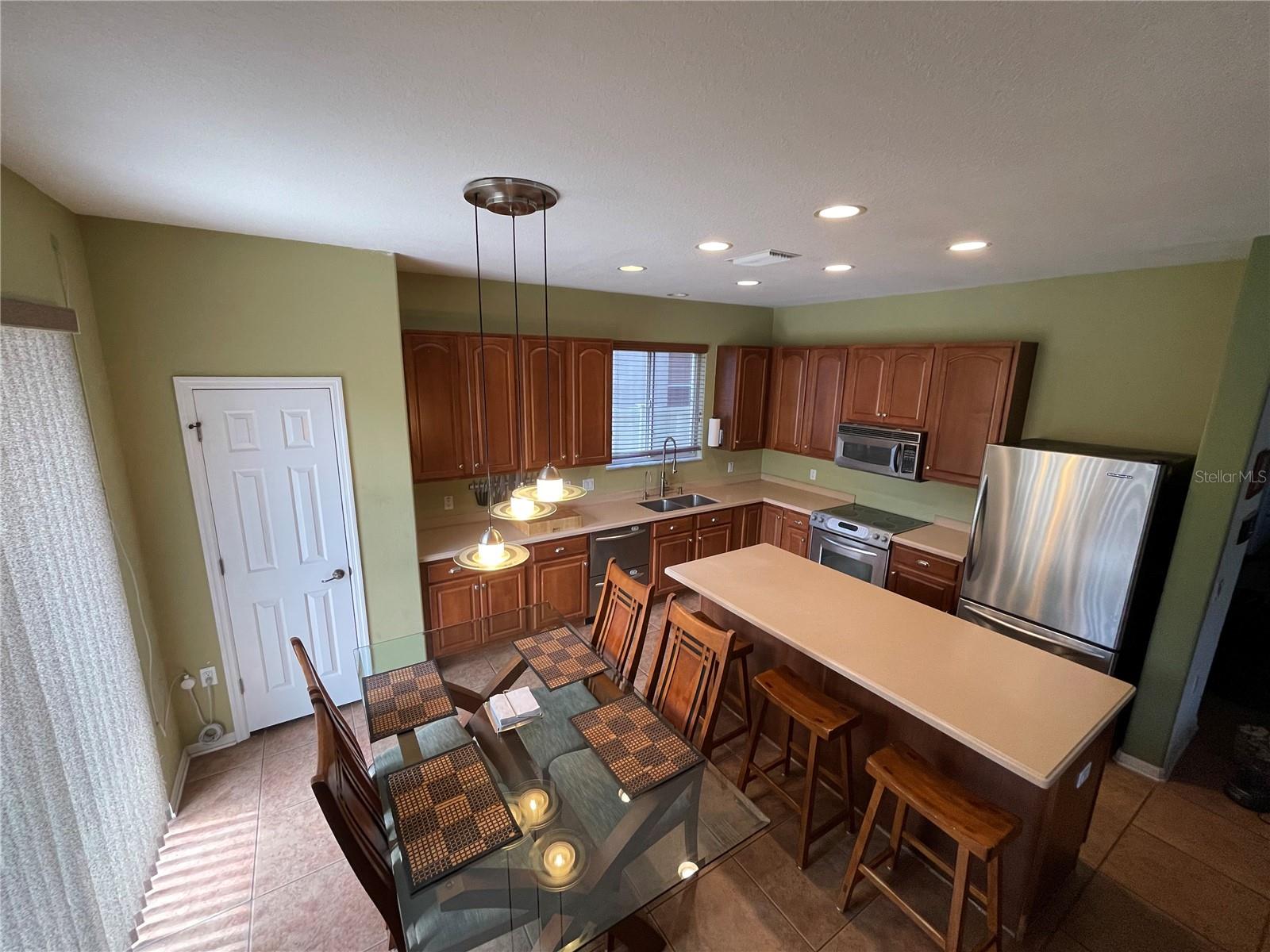 Image 7 of 26 For 9126 Lantern Oak Way