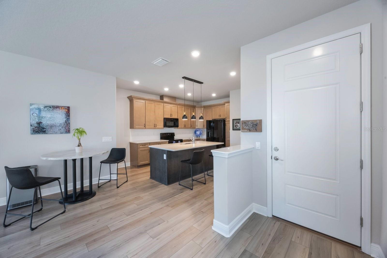 Image 4 of 42 For 1897 Trailside Drive