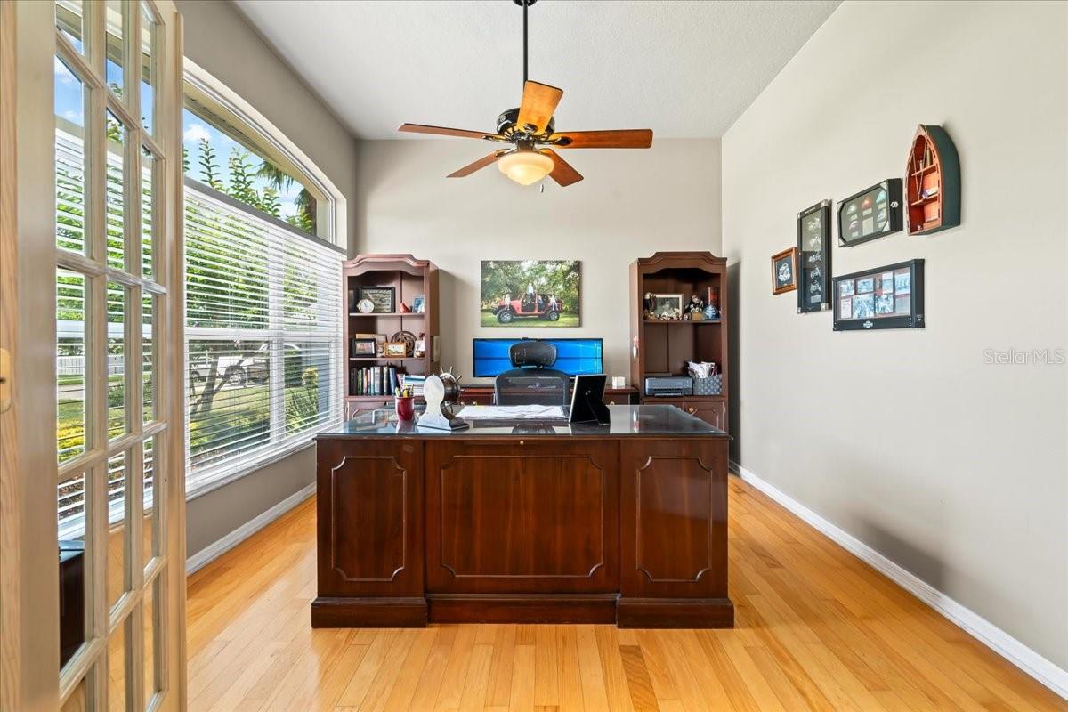 Image 16 of 61 For 3041 Colonial Ridge Drive