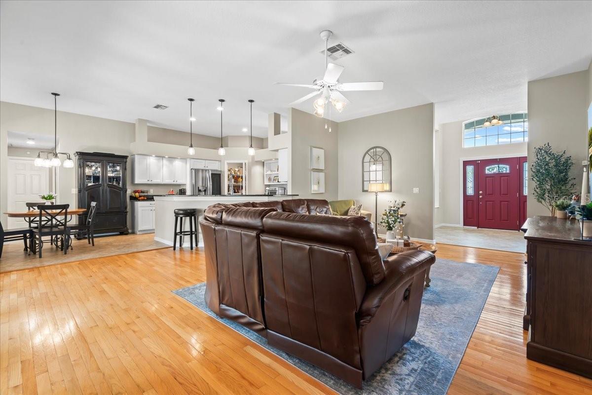 Image 20 of 61 For 3041 Colonial Ridge Drive