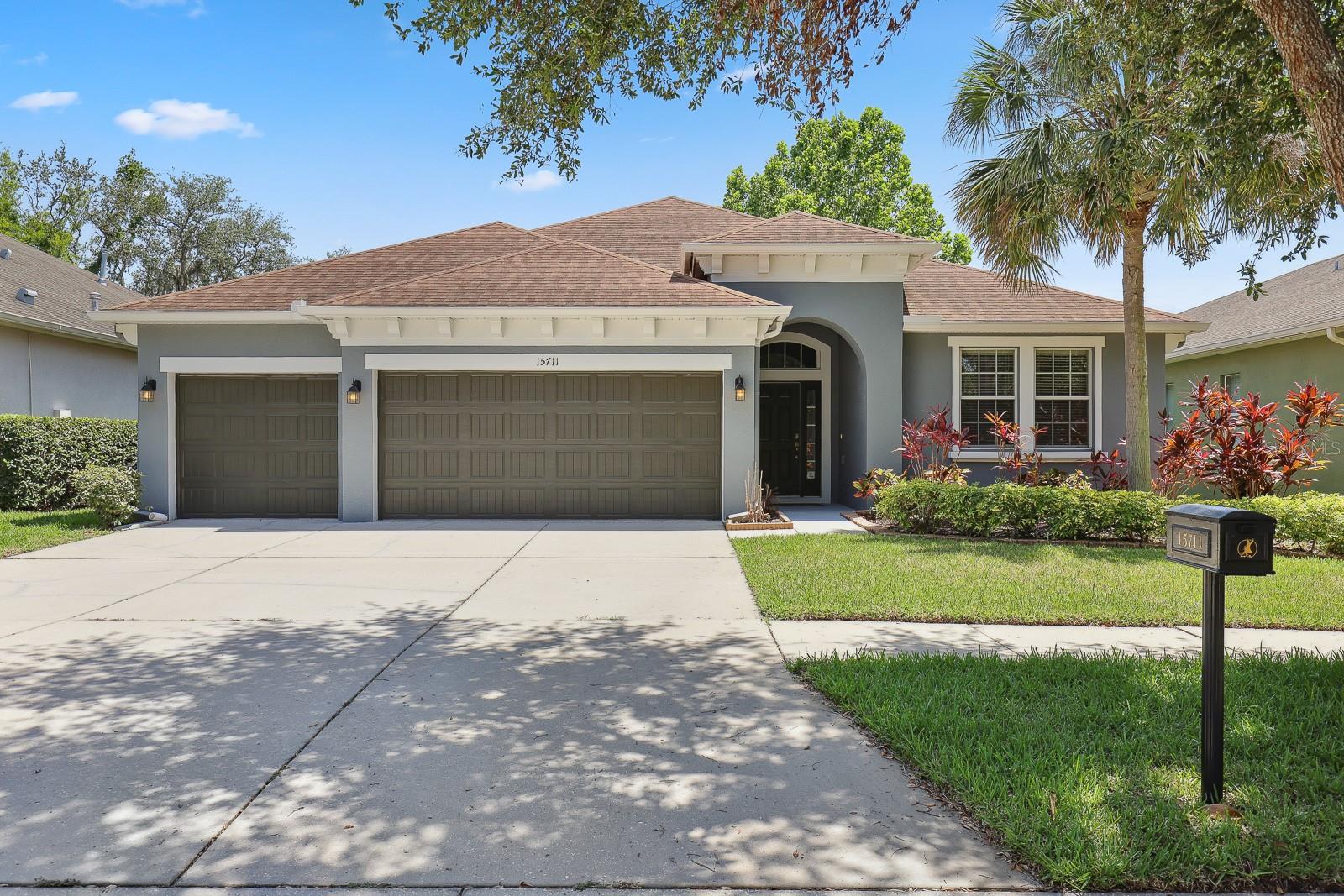 Details for 15711 Starling Dale Lane, LITHIA, FL 33547