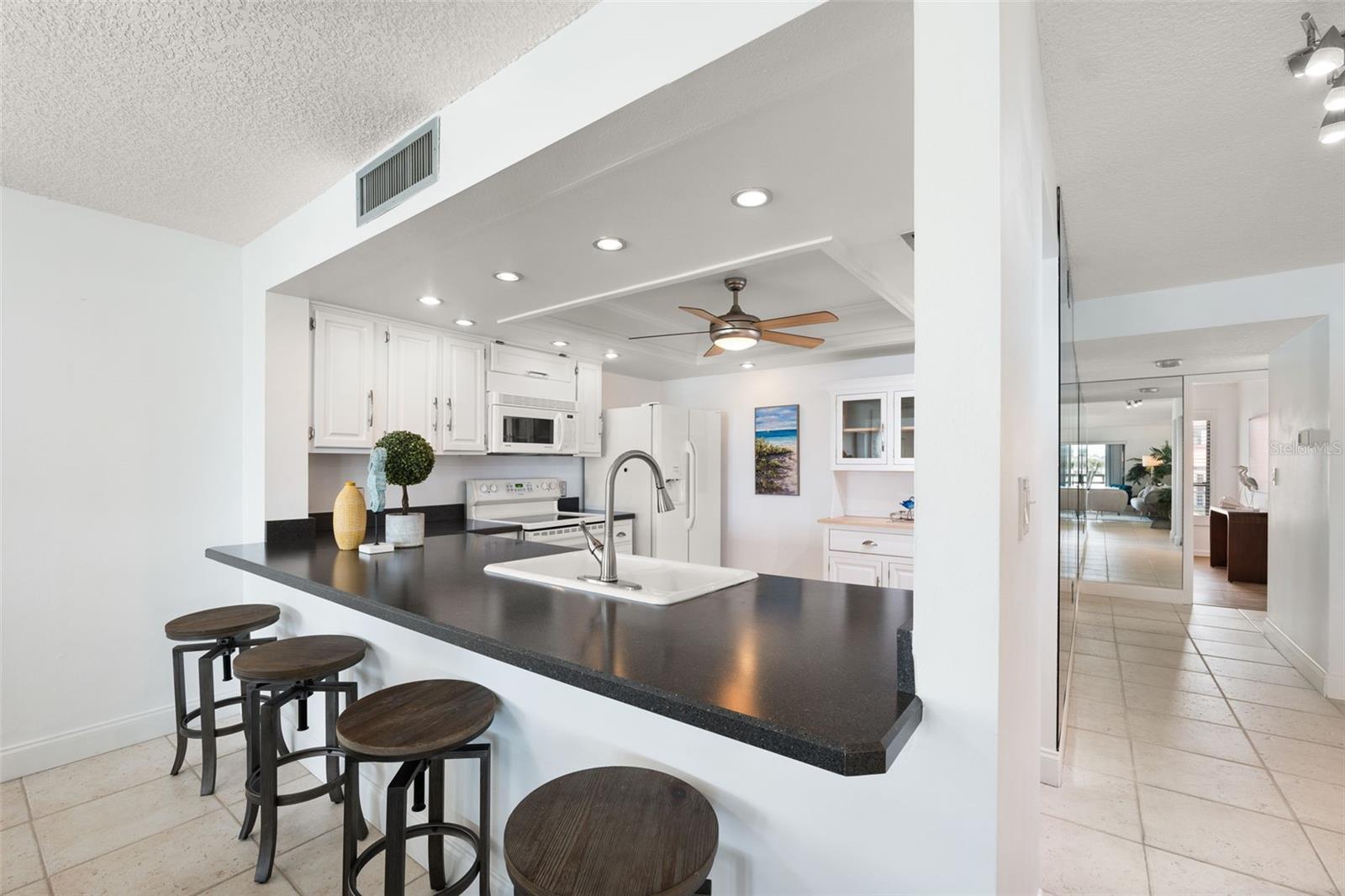 Image 18 of 62 For 138 1st Street E 106