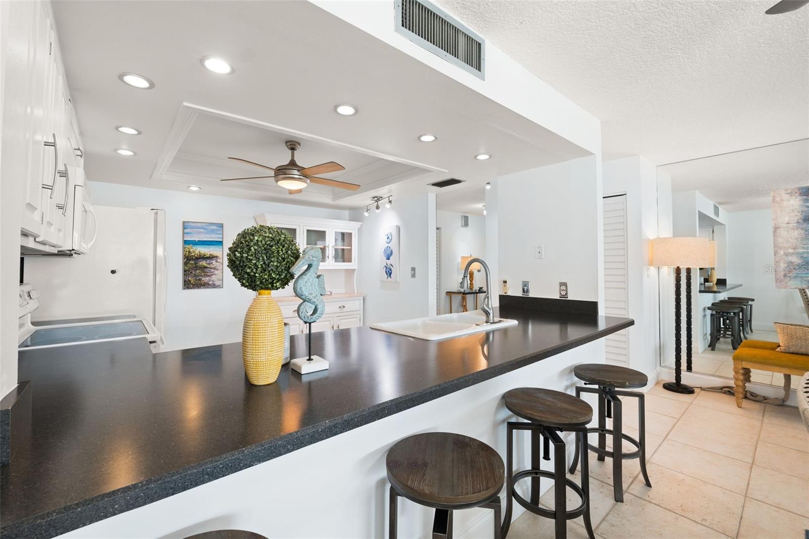 Image 20 of 62 For 138 1st Street E 106